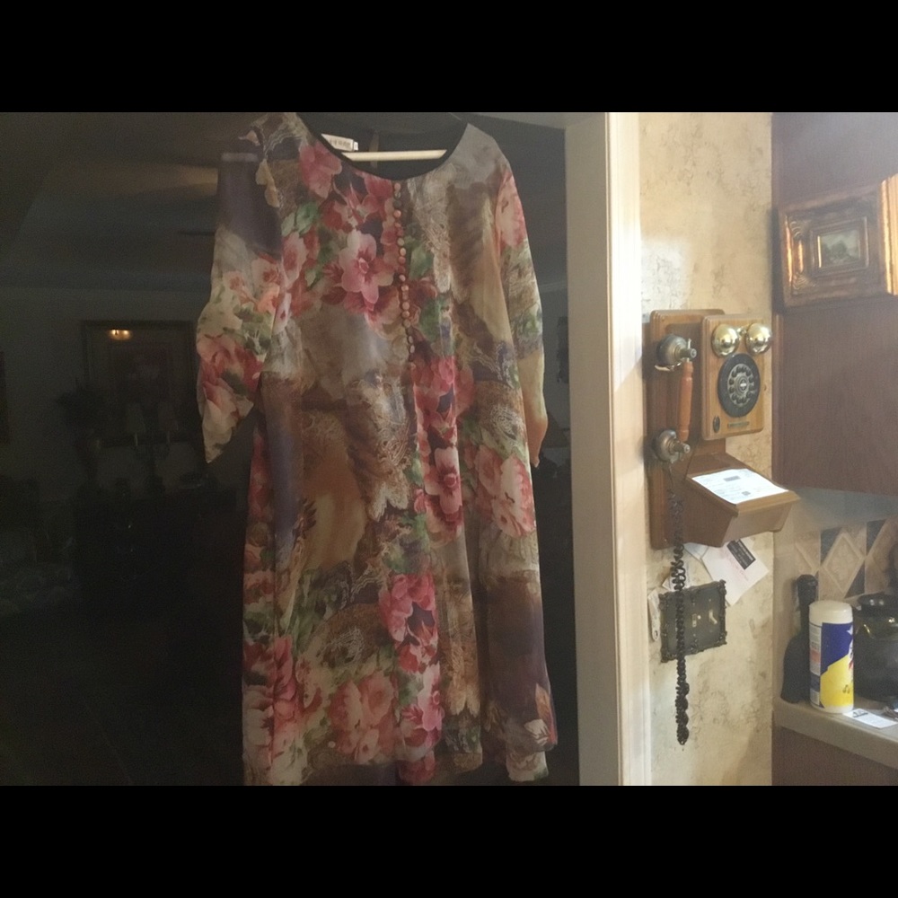 Fashion Dress Sheer Lined Floral 3/4 Sleeves NWOT